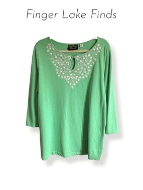 Bob Mackie Mint Green Embroidered Keyhole Long Sleeve Top